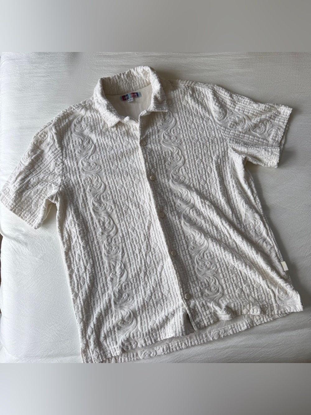 Urban Outfitters White Textured Short-Sleeve Button-Down Shirt